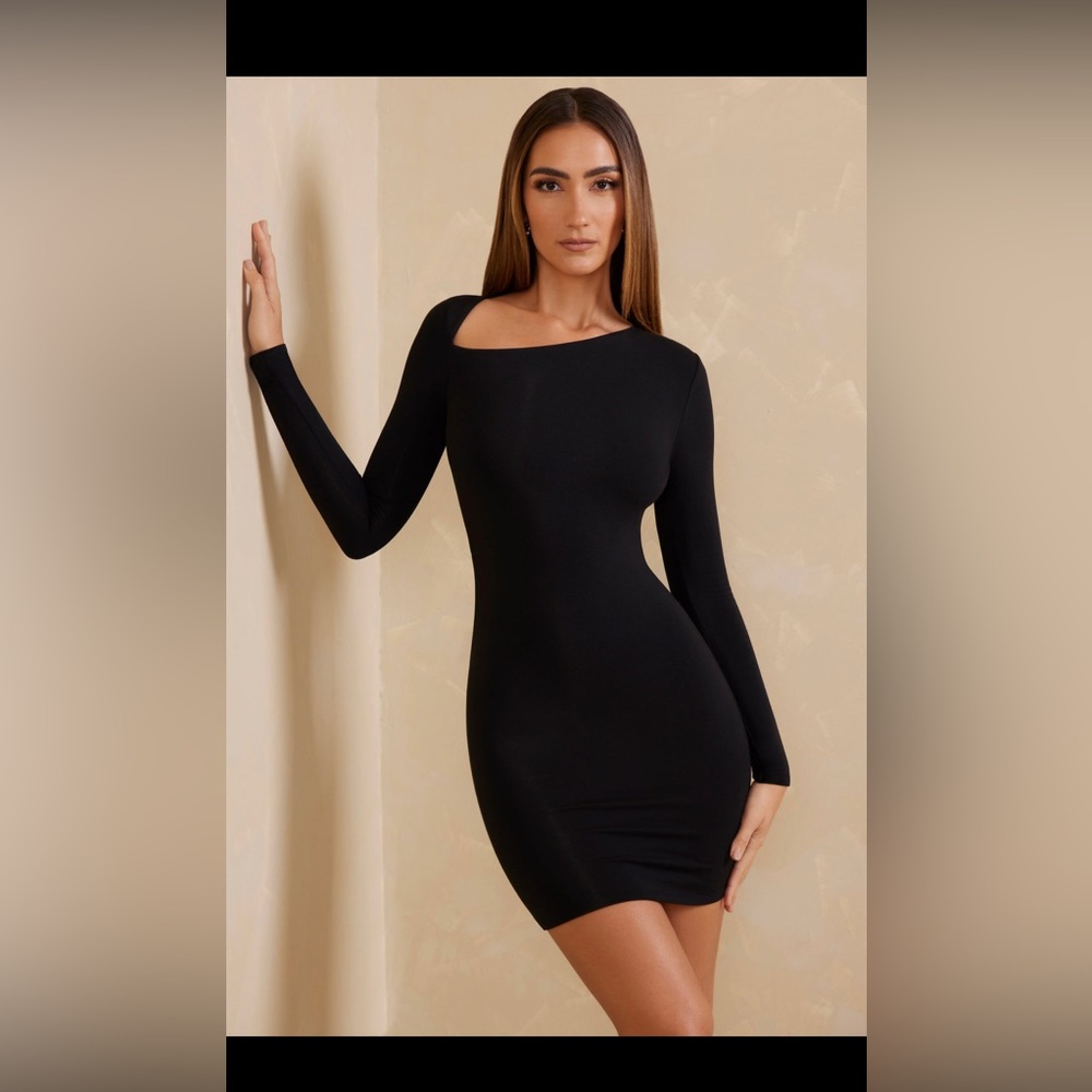 Sleek, stylish and in two classic, easy to wear shades, Bayan is a must have.